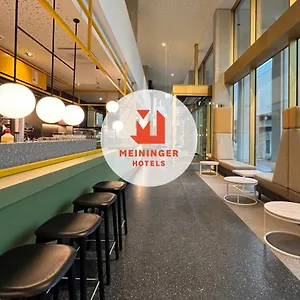  Отель Meininger Hauptbahnhof Германия
