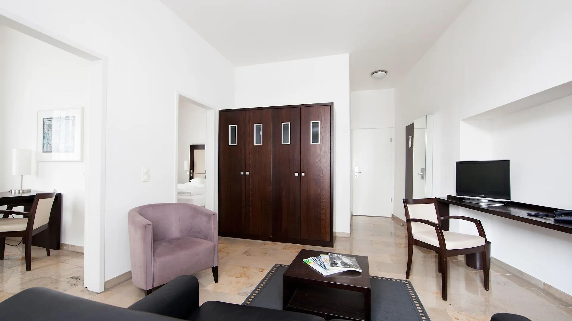 Burns Art Hotel Dusseldorf