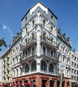 Burns Art Hotel Dusseldorf