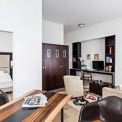 Burns Art Hotel Dusseldorf